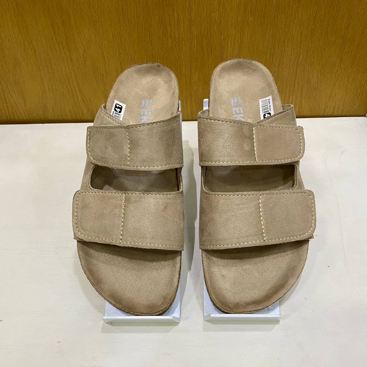 Sandal Ekkma