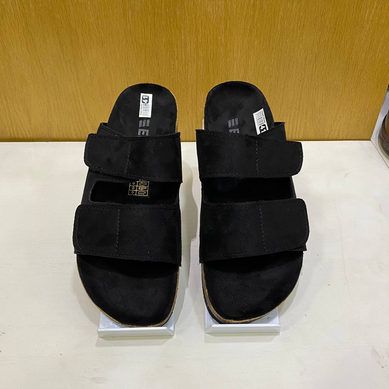 Sandal Ekkma